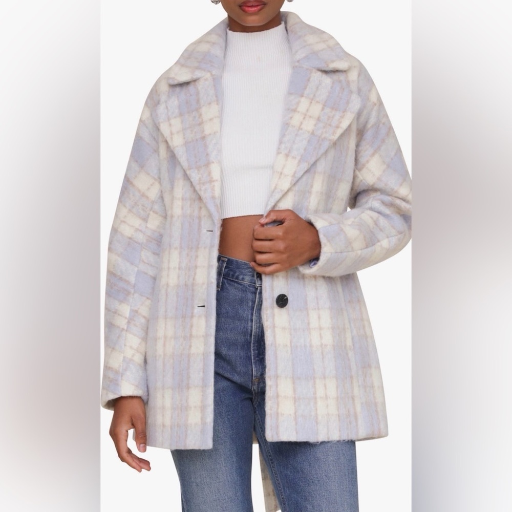 Avec Les Filles Pastel Plaid Teddy Jacket in Light Blue and Cream